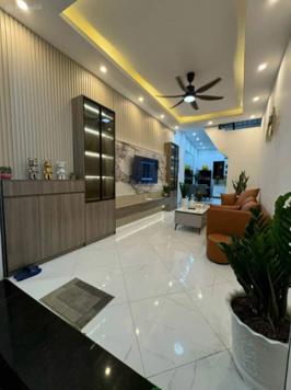 Bán gấp nhà Linh Lang Đội Cấn - Ba Đình - Ngõ thông - 30m ra phố - Trước nhà 3m - Dân xây 2 thoáng