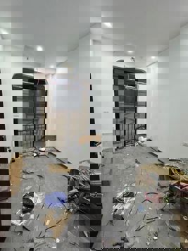 Cần bán nhà Phố Vương Thừa Vũ , Thanh Xuân, 50M2 , 4 Tầng, MT 8.5m , Khu đất phân lô của cán bộ quân đội