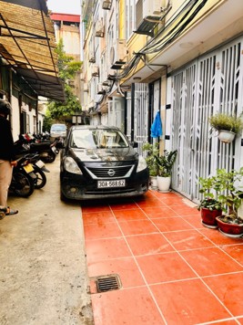 Bán nhà phân lô Lĩnh Nam Hoàng Mai  ô tô đỗ cửa, an ninh an sinh đỉnh 35m2 giá 4.79 tỷ