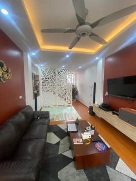 BÁN NHÀ ĐẸP HỒ TÙNG MẬU 35M2 - 5 TẦNG - MT 3.6M - 3 GÁC VÀO NHÀ - 100M RA MẶT PHỐ - GIÁ CHỈ 4.9 TỶ 