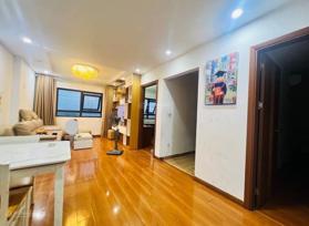 Bán gấp chung cư 2N2VS - 79.4m2, hướng đông nam tầng trung view hồ, cạnh công viên Yên Sở 