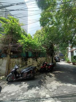 Cần bán lô đất đẹp mặt tiền khủng ngõ 2 Văn Cao - Ba Đình