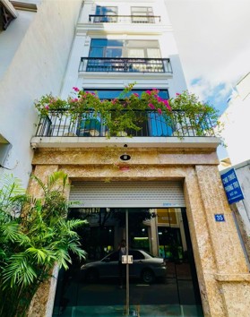 Bán nhà 4 tầng ngõ Hoàng Như Tiếp, Long Biên rộng 83m2