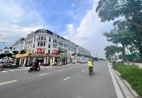 Chủ nhà cần tiền bán gấp liền kề góc mặt đường Louis City