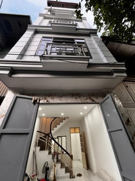 Chính chủ bán nhà Lĩnh Nam, Hoàng Mai, 32m2, 5T, 5.25 tỷ