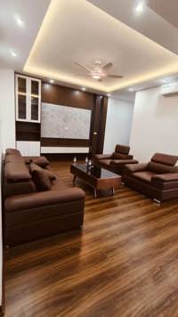 Bán căn hộ chung cư đường Nguyễn Cơ Thạch - Quận Nam Từ Liêm diện tích 130m2 sổ đỏ