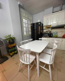 Chính chủ bán chung cư 98m2 tại N5C Hoàng Đạo Thúy