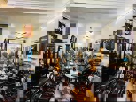 #ngõ Trần Quốc Hoàn - Cầu Giấy - hà nội.