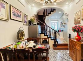 Siêu phẩm nhà đẹp tặng nội thất ô tô đỗ cửa quận Đống Đa