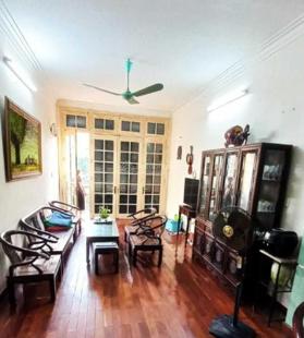 Bán nhà Giang Văn Minh 52m2 x5 tầng giá 31 tỷ vị trí đắc địa giao thông thuận tiện