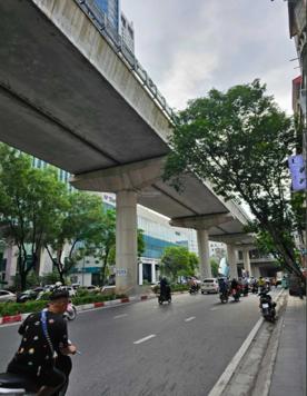 Bán nhà đường Cầu Giấy DT 68m2, xây 5 tầng, giá 9,5 tỷ, cách đường ô tô 20m