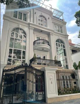 Biệt Thự Vip Nhất Trung Hòa - Nguyễn Thị Định - 266 m2 - Mt 17m - Giá 92 tỷ