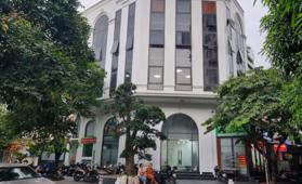 Bán nhà mặt phố, TÒA NHÀ VĂN PHÒNG 7 tầng, kinh doanh T1, đã thuê full 200tr, hầm 200m2, ô tô, PCCC