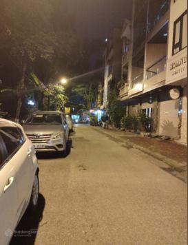 Bán nhà 5 tầng phố Kim Đồng, phân lô, vỉa hè, mặt tiền rộng, 58m2 x giá 13.6 tỷ