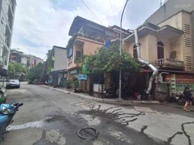 Bán nhà mặt phố vip nhất quận Cầu Giấy - vỉa hè rộng