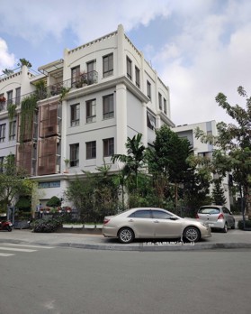 Cần bán gấp căn liền kề Diamond đẹp nhất dự án, không gian sống thượng lưu