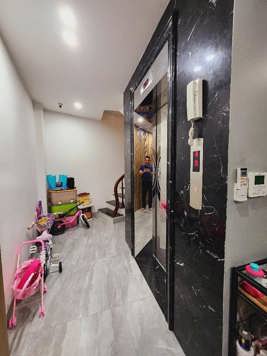 BÁN NHÀ XÃ ĐÀN 7 TẦNG THANG MÁY LONG LANH 56M, MT 4,1M -MẶT NGÕ THÔNG - CÁCH PHỐ 10M - ĐỐNG ĐA