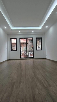 Bán nhà gia chủ tự xây mới 8 tầng, oto để trong nhà, vừa ở và cho thuê