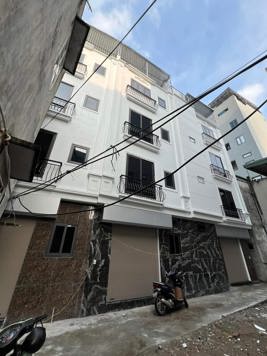 🆘🆘 Chỉ với 3,9 tỷ rẻ nhất Lai Xá có ngay nhà 5 tầng x 30m2 ( vừa mới xây xong )