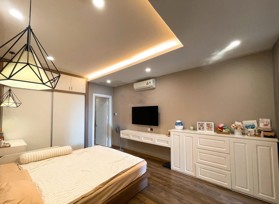 Bán gấp trước tháng ngâu căn 3 ngủ toà Diamond Flower Hoàng Đạo Thuý 