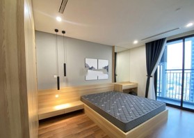 Vợ chồng em cần bán nhanh căn hộ chung cư Hà Nội Center Point 69m2 giá 4.7 tỷ