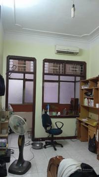 Chính chủ bán 65m2 nhà đất mặt phố Đê La Thành - gần V Tower - ĐH GTVT - 22 tỷ