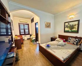 Bán gấp MP Ngọc Khánh, Nguyễn Công Hoan 62m2 x 5T, kinh doanh đỉnh, ô chờ thang máy nhỉnh 27 tỷ