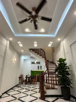 BÁN NHANH NHÀ LÊ THANH NGHỊ , TRUNG TÂM BÁCH KHOA , HBT,40m2,Ngõ Rộng 