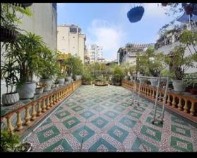 Bán nhà mặt phố Ngọc Hà, kinh doanh đỉnh cao, 110m2 mặt tiền khủng, gara ôtô, 25.9 tỷ