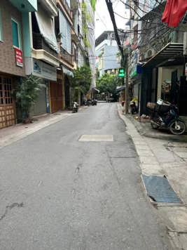 Bán nhà mặt tiền phố Pháo Đài Láng - Quận Đống Đa 10 tầng thang máy