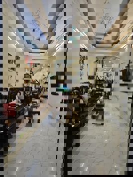 BÁN NHÀ HỒ TÙNG MẬU 51M2 X 5 TẦNG GIÁ 11.2 TỶ NGÕ THÔNG KINH DOANH BẤT CHẤP - NHÀ GẦN PHỐ NỘI THẤT ĐẦY ĐỦ VỀ LÀ Ở