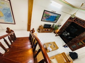 Bán nhà Lạc Long Quân DT 53m2 ,ô tô đỗ sát cửa ,ngõ thông ,ô chờ thang máy ,dân xây giá 7,5 tỷ