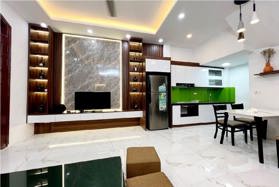 OTO ĐỖ CỬA - MẶT NGÕ KINH DOANH TẤP NẬP - THÔNG TỨ TUNG- KHU VỰC SẦM UẤT NHẤT 