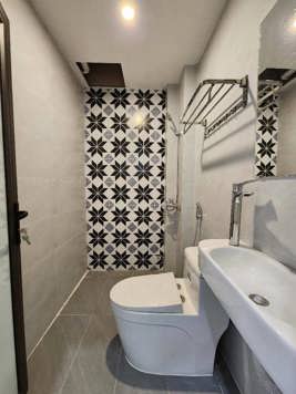 NHÀ CHÙA BỘC Ô TÔ ĐỖ CỬA ,KINH DOANH,2 NGỦ FULL NỘI THẤT, NGÕ THÔNG CÁC NGẢ