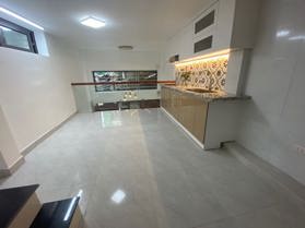 LO GÓC - NGÕ THÔNG-Ô TÔ -THIẾT KẾ HIỆN ĐẠI- NHÀ MỚI KÍNH KOONG - GẦN BÃI Ô TÔ -3NGỦ ĐỦ CÔNG NĂNG