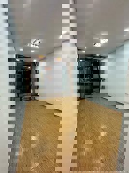 Dolphin Plaza- Tầng cao view thoáng, 2 ban công.