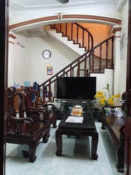 Hoàn Kiếm - 4 tầng - ngõ 2 mét - ô tô đỗ cách 3 mét, sổ đỏ riêng biệt, 5 tỷ