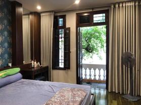 Cần bán nhà 4,5 tầng mặt ngõ ô tô đỗ cửa phố Trần Hưng Đạo Hoàn Kiếm