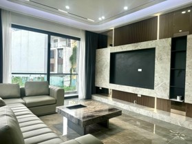 Bán nhà mặt phố Nguyễn Văn Cừ - Bồ Đề 100m 8 tầng vỉa hè thang máy kinh doanh