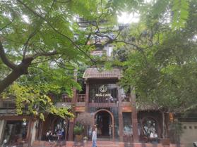 Cho thuê Nhà MP Lý Thường Kiệt - Q. Hoàn Kiếm, vị trí max đẹp, góc 2 mặt tiền, DT 290m2, 4T, MT 30m