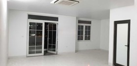 Bán gấp! LK Nguyễn Tuân, Thanh Xuân, DT 98m2, 5 tầng, 1 hầm, MT 7,5m dòng tiền 50tr/tháng 34,5 tỷ