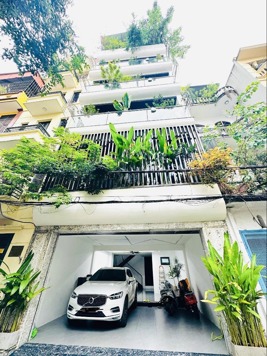 Đẹp hiện đại, chủ nhà giới tinh hoa, xây dựng tỉ mỉ từng mét. 6 tầng thang máy nhập Đức