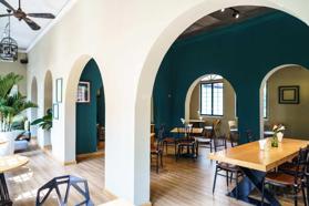 Lưu ý, cho thuê nhà cổ Tràng Tiền 120 m2 mặt tiền 6m, giá 90 triệu, trần cao, Lh 0986 226 607