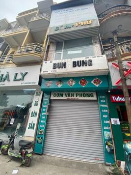CC cần bán gấp nhà 75m2 mặt phố Hoàng Văn Thái ngã 3 Lê Trọng Tấn. Đang cho thuê 26tr/th