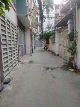 Cần bán gấp Nhà phân lô đầu phố Lạc Long Quân