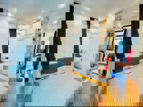 MỘT CĂN DUY NHẤT TRẦN KHÁT CHÂN , HAI BÀ TRƯNG .