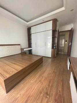 Bán nhà 5 tầng mới, ở ngay, vừa tầm tiền, giá chốt sớm 6 tỷ