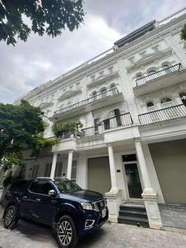 Chính chủ bán căn liền kề Louis City Đại Mỗ, nội thất 5 tỷ tự tay làm, thang máy, sắp mở đường qua