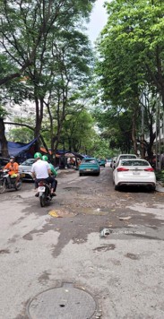 Cần tiền bán gấp nhà 2 tầng DT 120m2 - MT 7m đường Trần Thái Tông Cầu Giấy - Xây tòa Văn Phòng