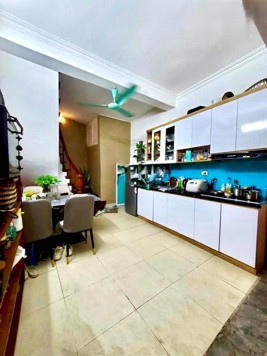 Chính chủ bán nhà 20m2 - 4 tầng - 3 ngủ + 3vs phố Hương Viên 0797 277 999